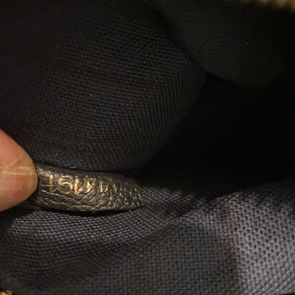 Authentic LV Monogram Empreinte Lumineuse PM tote - Picture 10 of 13